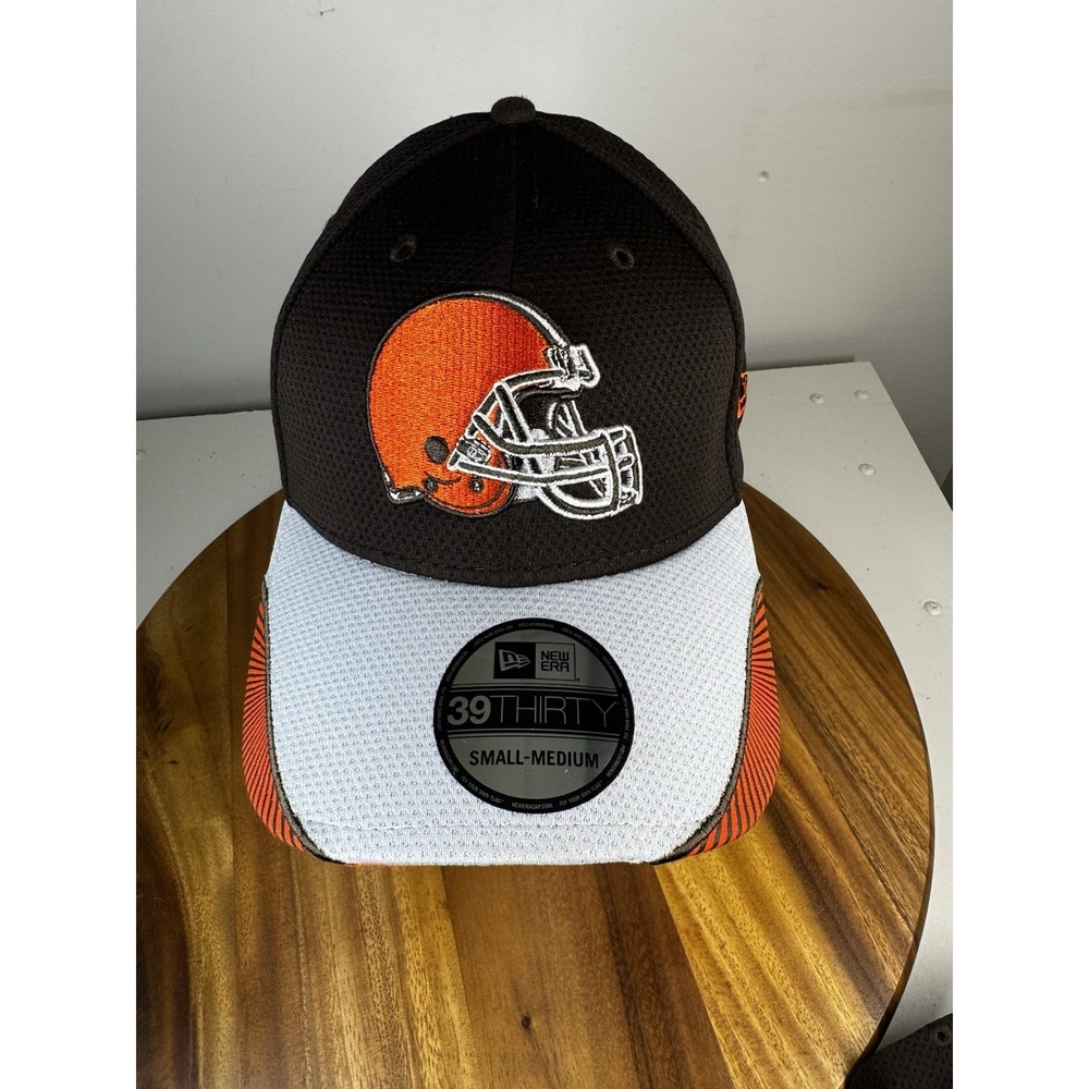 New! Cleveland Browns Small/Medium New Era 39thirty Visor Hash Flex‎ Fit Cap